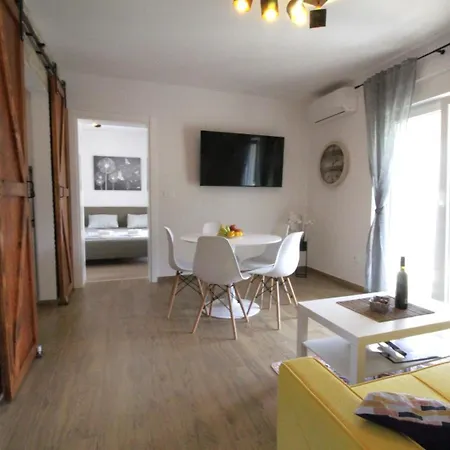 With Swimming Pool Rozac, - 27251
